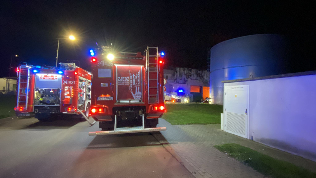Olbrzymi pożar sortowni śmieci w Elblągu
