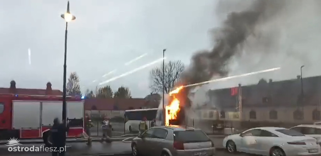 Pożar autobusu przy ul. Sobieskiego w Ostródzie