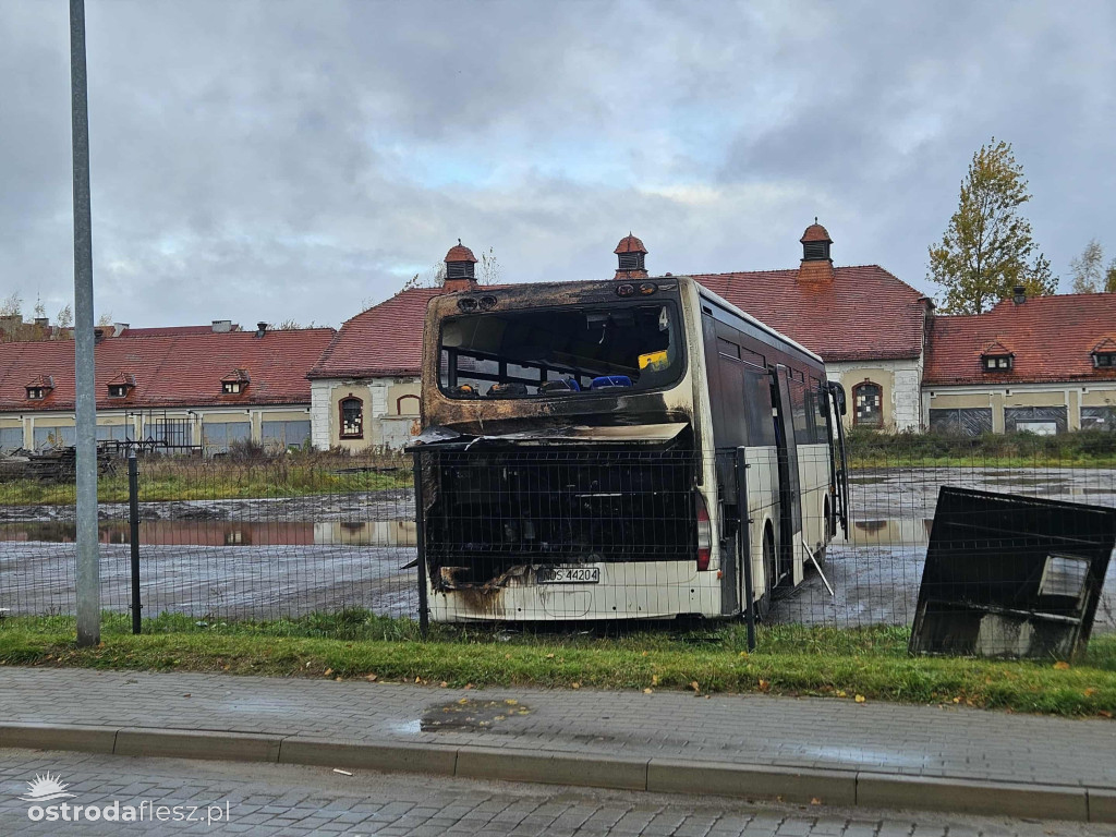 Pożar autobusu przy ul. Sobieskiego w Ostródzie