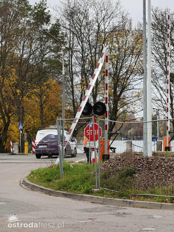 Wyłamany szlaban kolejowy w Ostródzie!