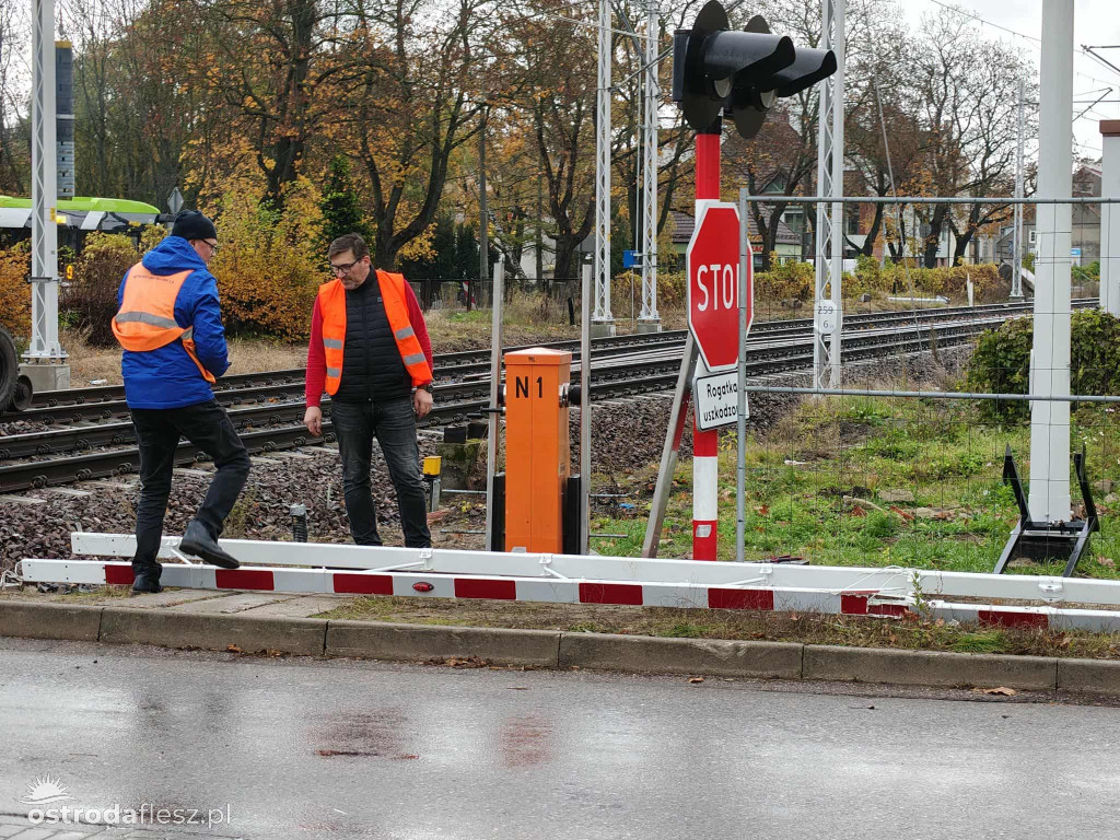 Wyłamany szlaban kolejowy w Ostródzie!