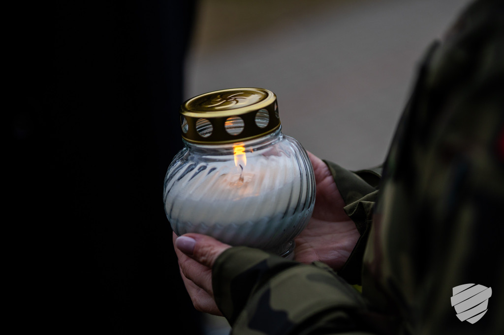 Mundurowi z Ostródy oddali hołd zmarłym kolegom