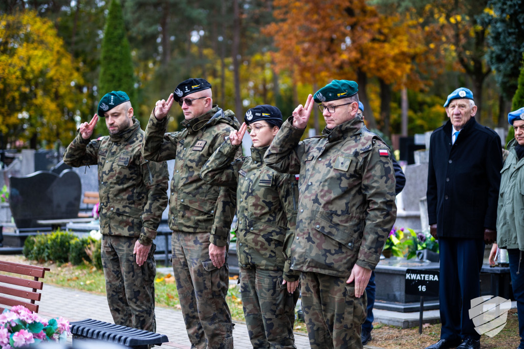 Mundurowi z Ostródy oddali hołd zmarłym kolegom