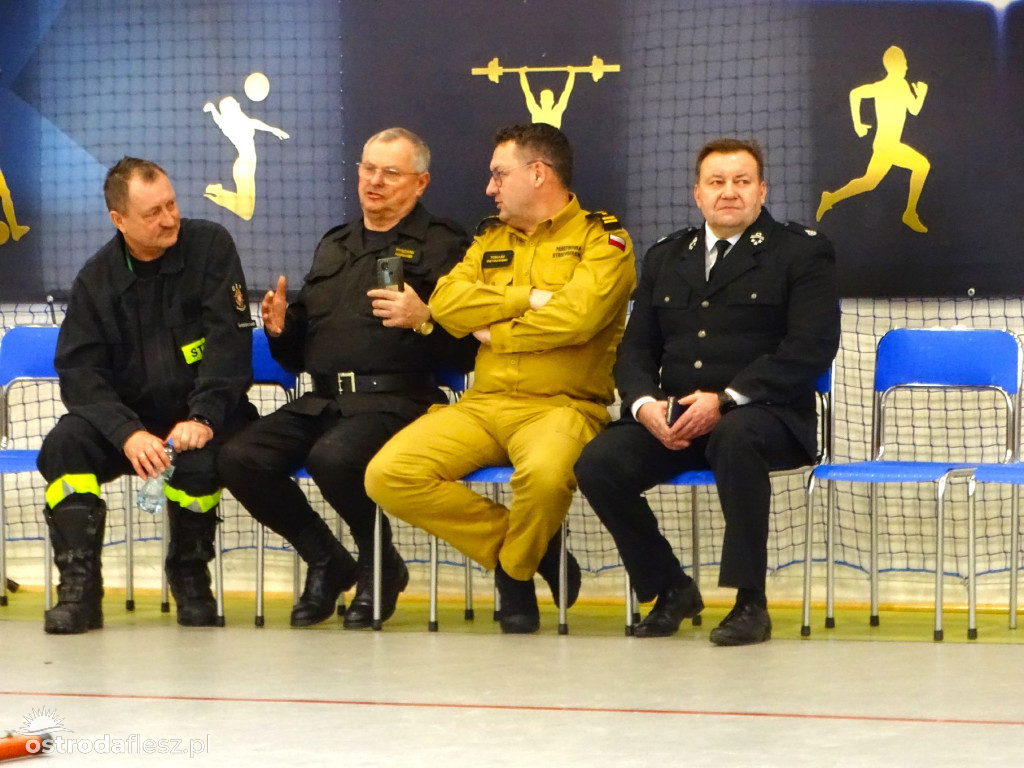 I POWIATOWE HALOWE MŁODZIEŻOWE ZAWODY POŻARNICZE