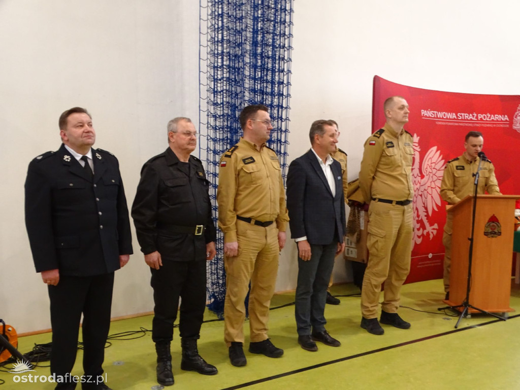 I POWIATOWE HALOWE MŁODZIEŻOWE ZAWODY POŻARNICZE