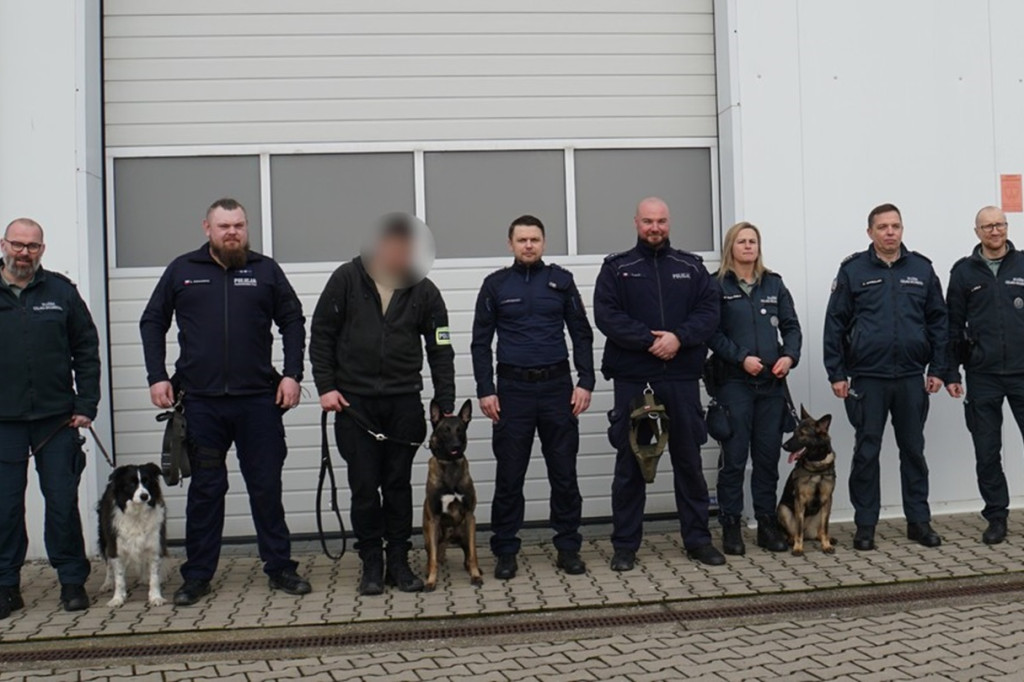 SZKOLENIE PRZEWODNIKÓW PSÓW SŁUŻB MUNDUROWYCH