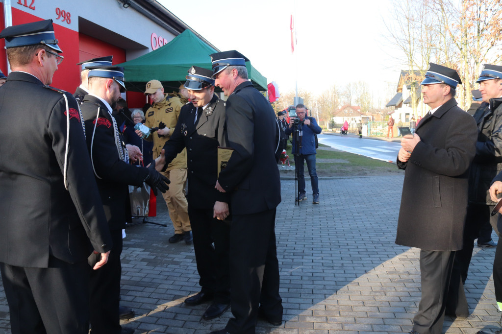 OSP Reszki otrzymało nowy wóz strażacki i garaż