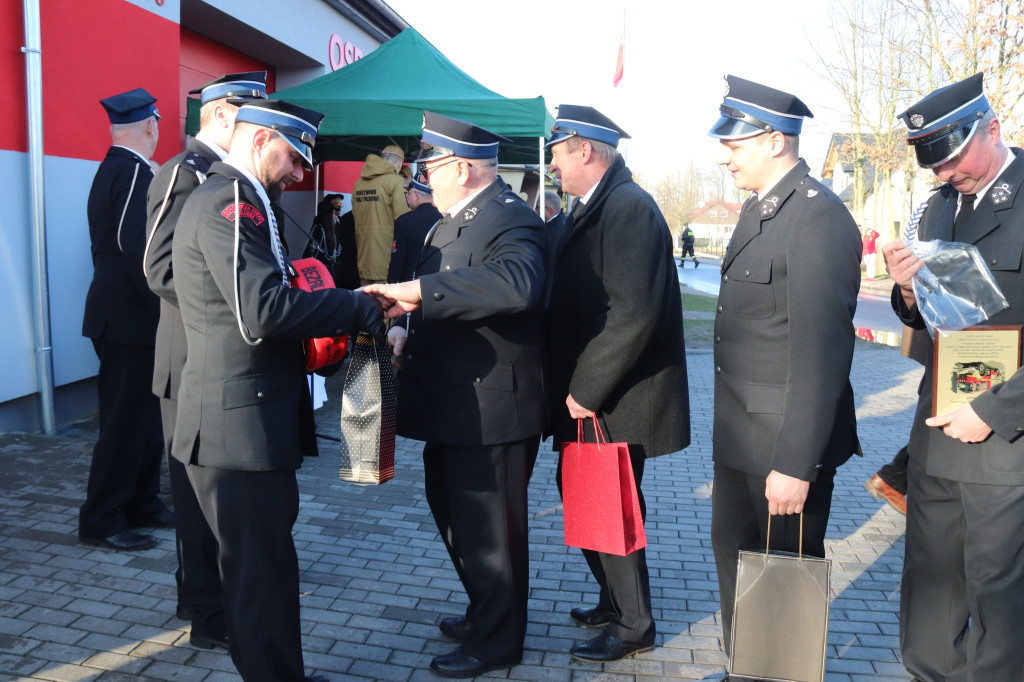 OSP Reszki otrzymało nowy wóz strażacki i garaż