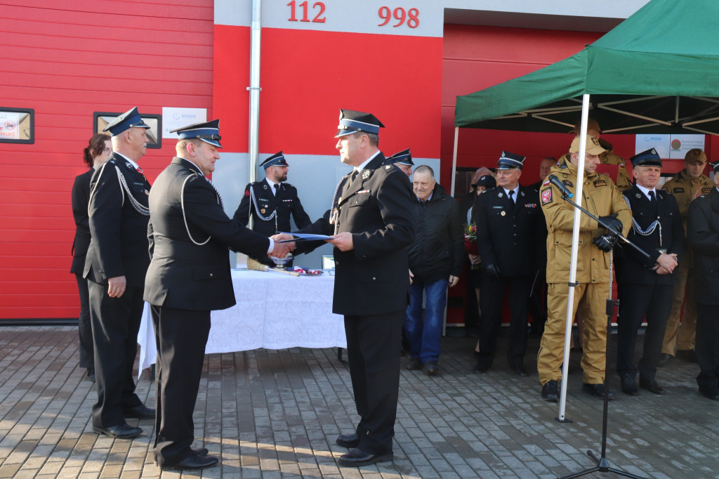 OSP Reszki otrzymało nowy wóz strażacki i garaż