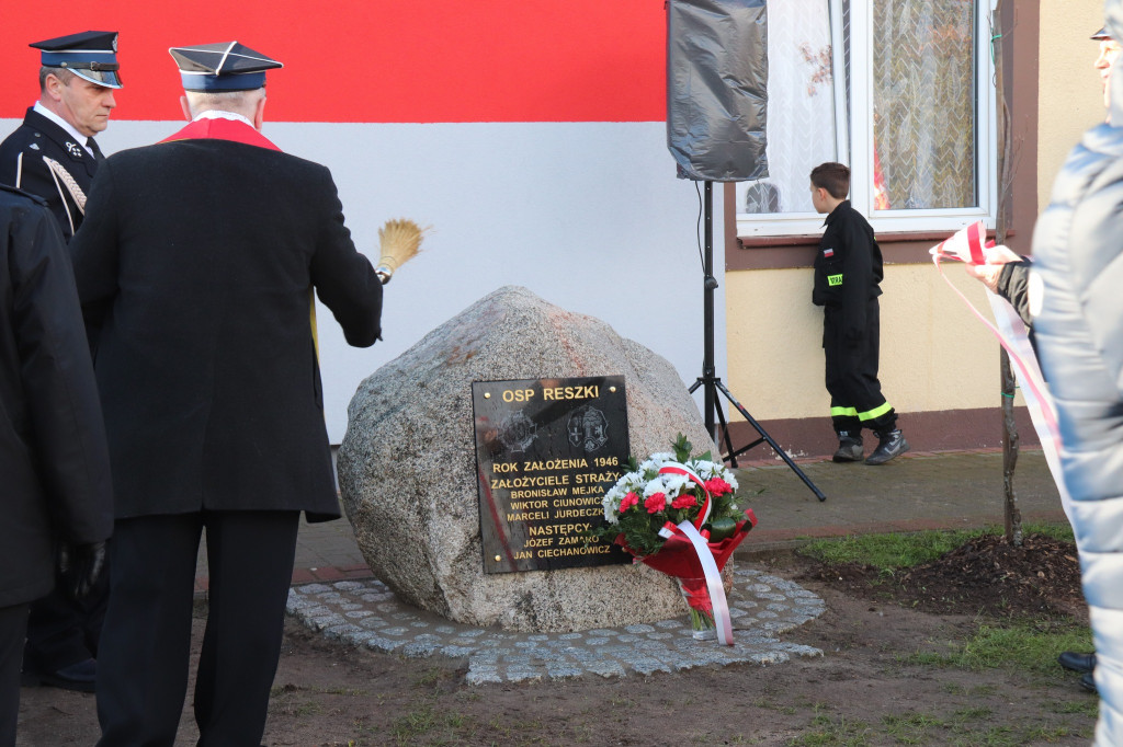 OSP Reszki otrzymało nowy wóz strażacki i garaż