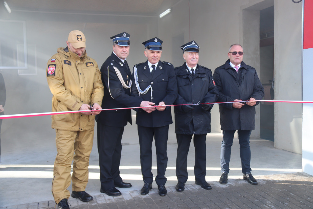 OSP Reszki otrzymało nowy wóz strażacki i garaż