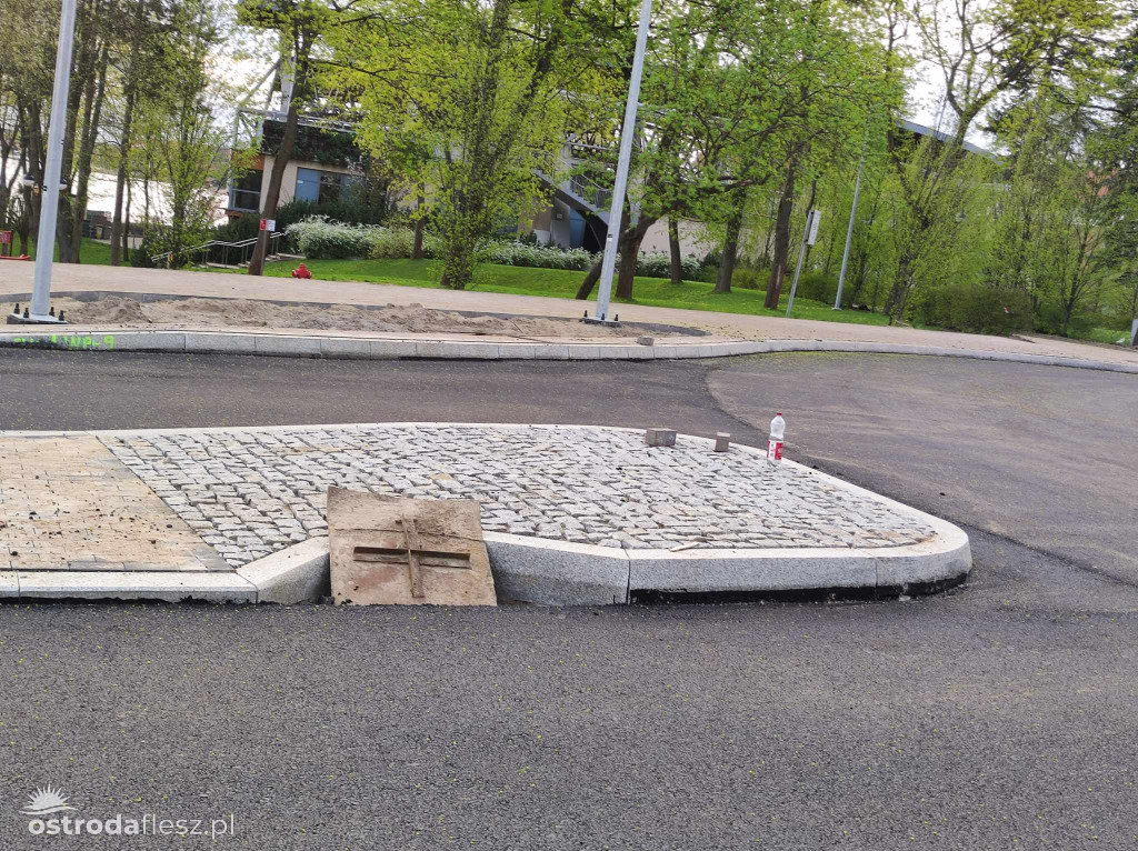 Trwają prace przy rondzie Olsztyńska/Mickiewicza