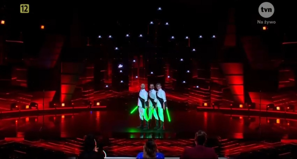 Pokaz z dronami z udziałem ostródzianina Kamila Dzilińskiego w Mam Talent!