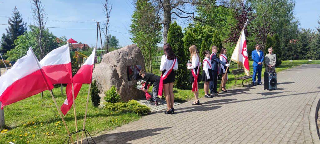 Szkoły w Gm. Ostróda obchodziły Święta Majowe