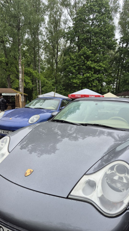 Samochody marki Porsche w Wilczym Szańcu