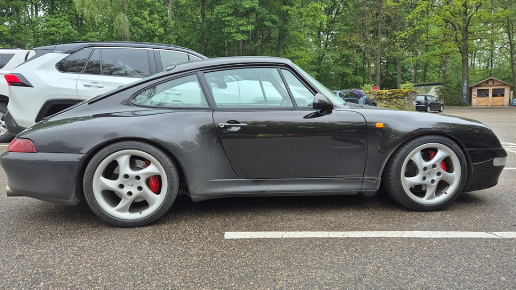 Samochody marki Porsche w Wilczym Szańcu