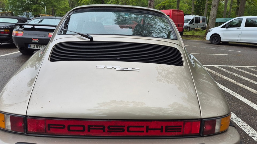 Samochody marki Porsche w Wilczym Szańcu