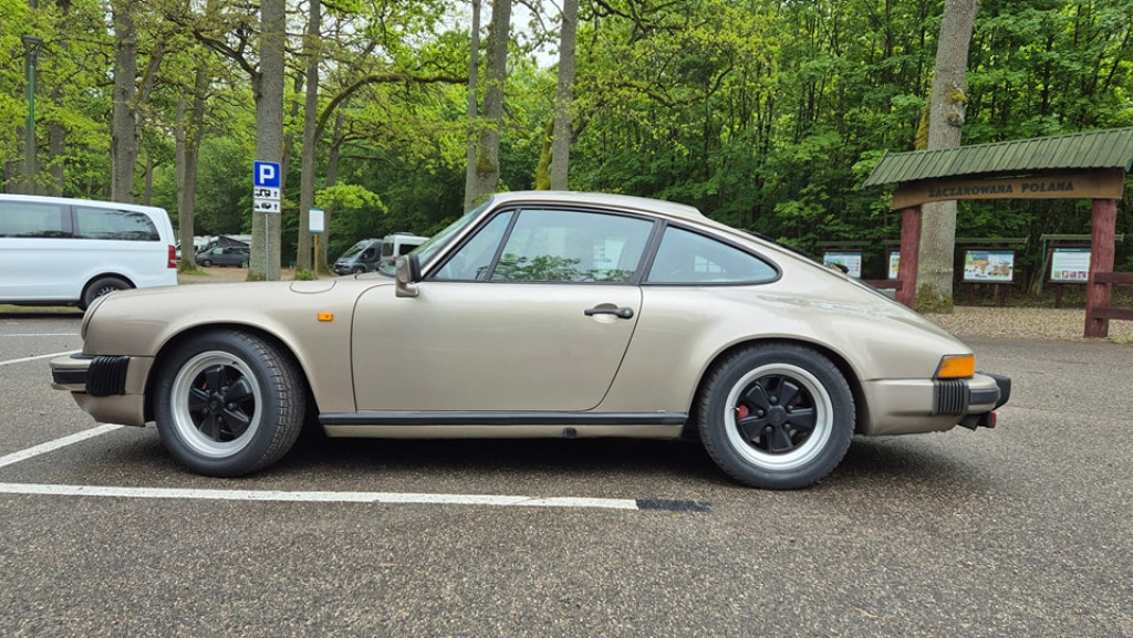 Samochody marki Porsche w Wilczym Szańcu