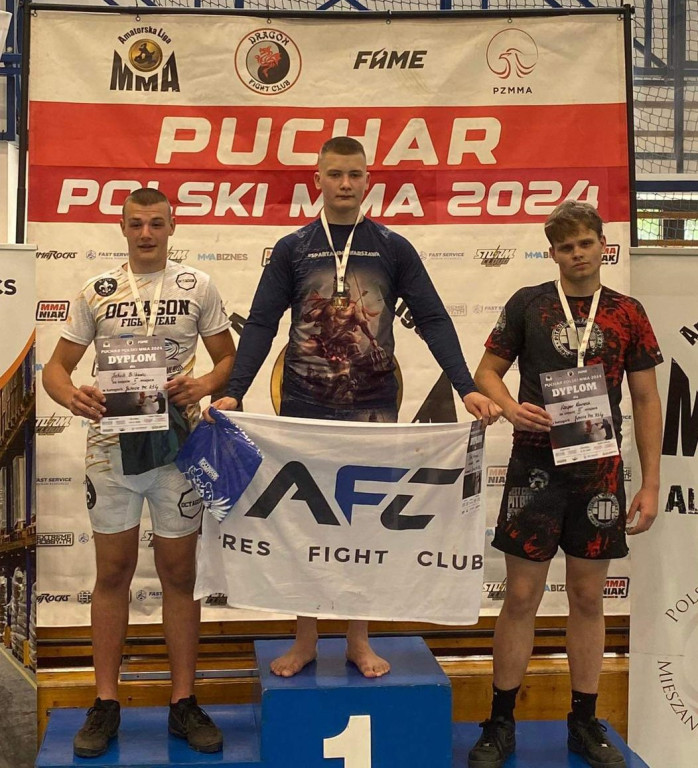 5 medali MMA Team Ostróda na Pucharze Polski ALMMA