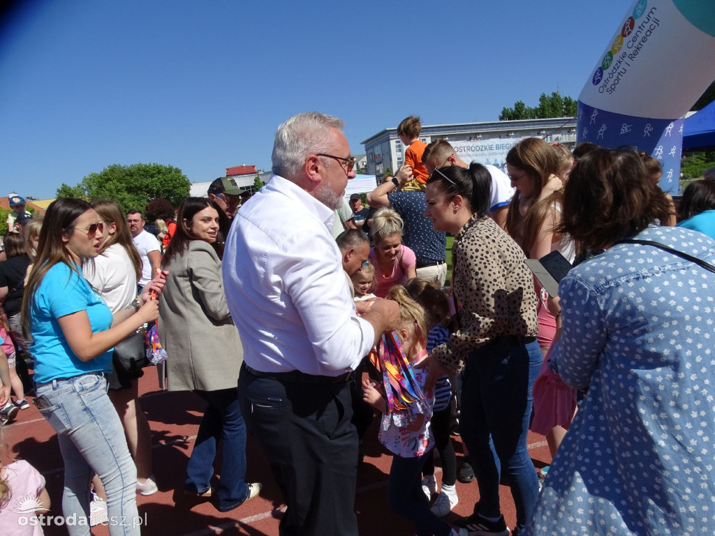 Wielkie emocje w biegach przedszkolaków