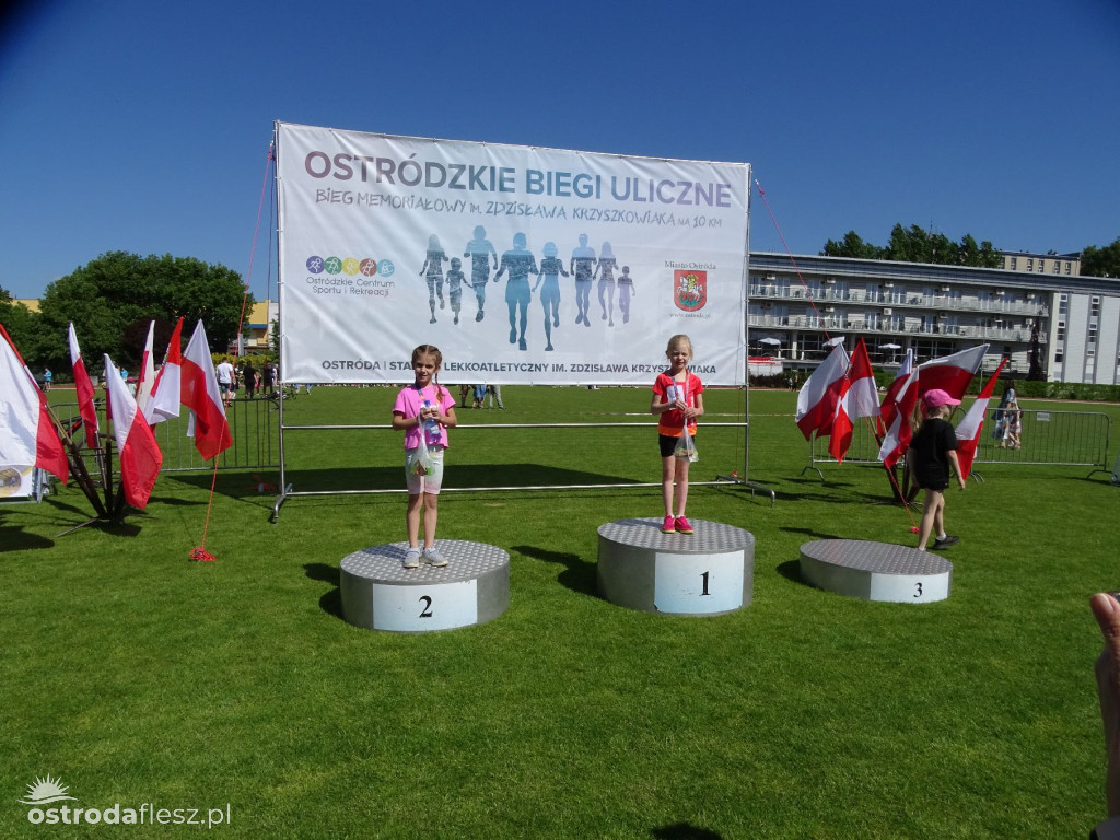 Wielkie emocje w biegach przedszkolaków