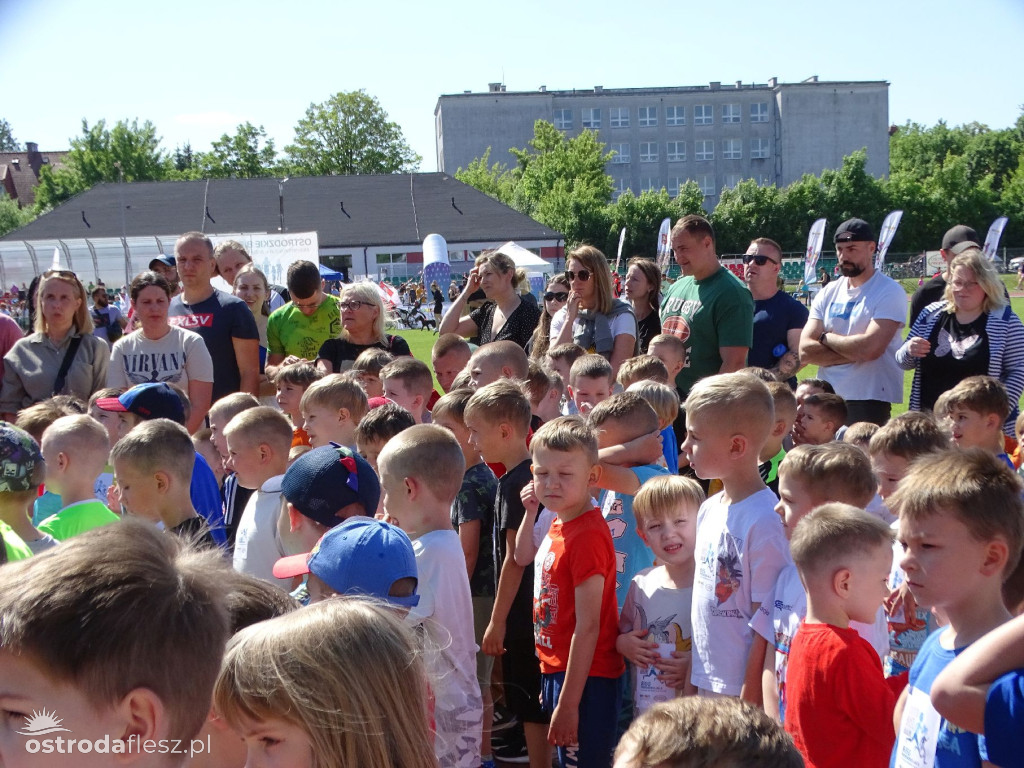 Wielkie emocje w biegach przedszkolaków