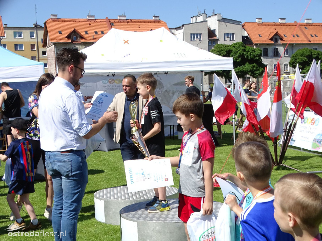 Wielkie emocje w biegach przedszkolaków