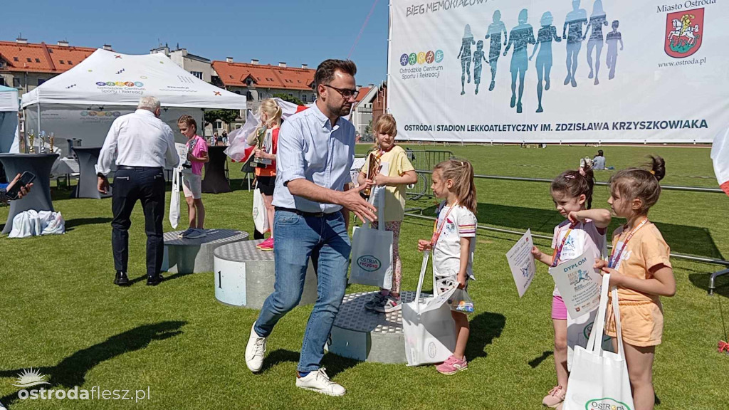 Wielkie emocje w biegach przedszkolaków