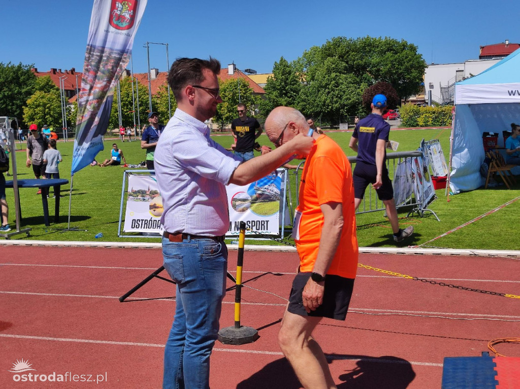 Bieg memoriałowy Ostródzkich Biegów Ulicznych foto