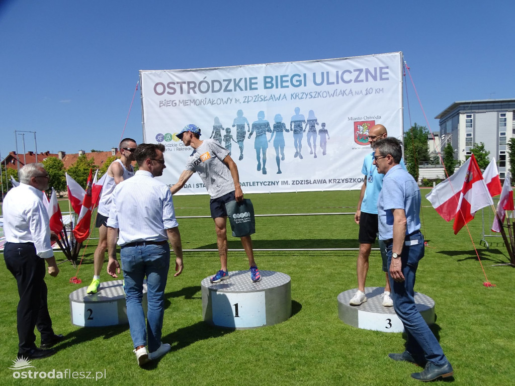 Bieg memoriałowy Ostródzkich Biegów Ulicznych foto
