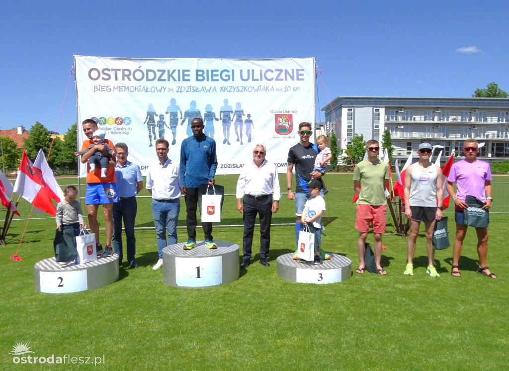 Bieg memoriałowy Ostródzkich Biegów Ulicznych foto