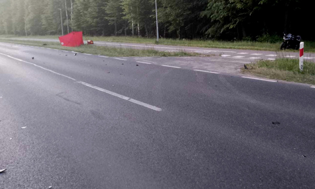 2 osoby zginęły w wypadku pod Iławą - foto