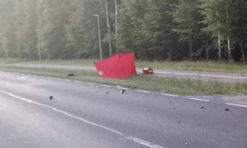 2 osoby zginęły w wypadku pod Iławą - foto