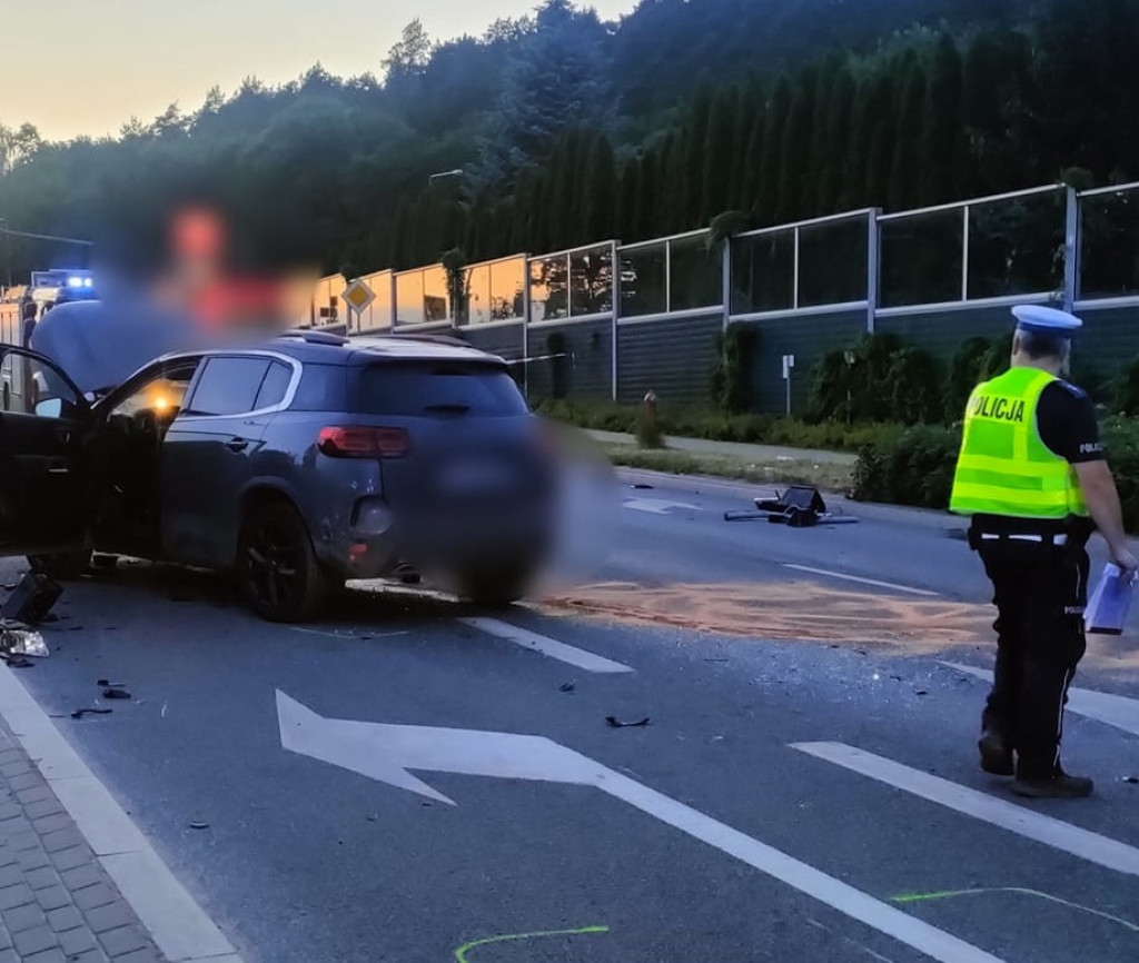 Pijany kierowca ciężarówki staranował autobus