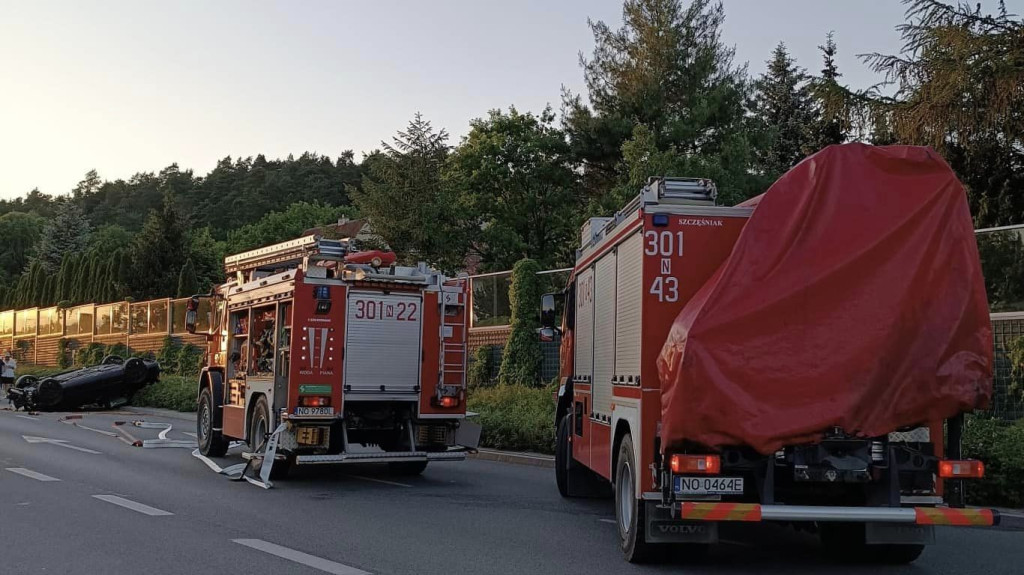 Pijany kierowca ciężarówki staranował autobus
