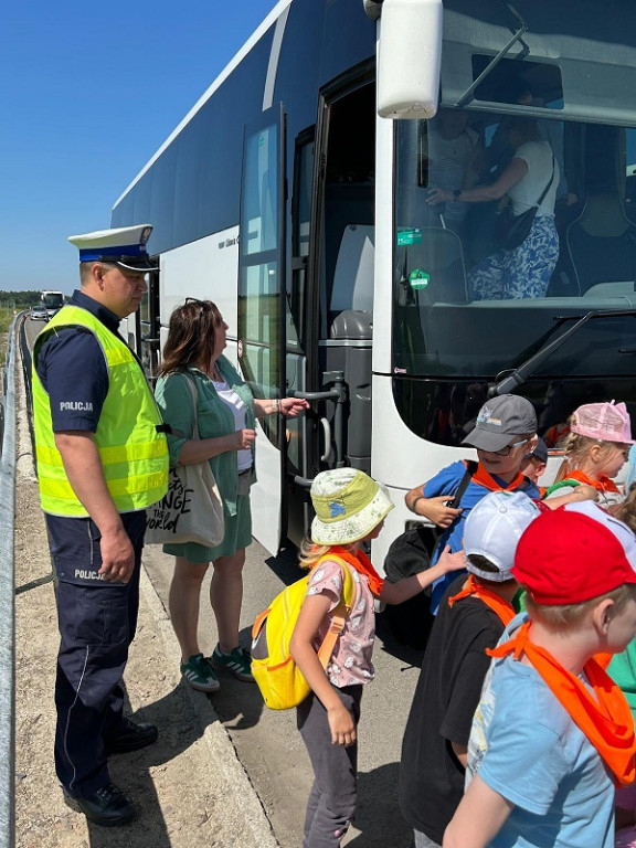 Pożar autobusu z dziećmi na S5 na trasie Ostróda