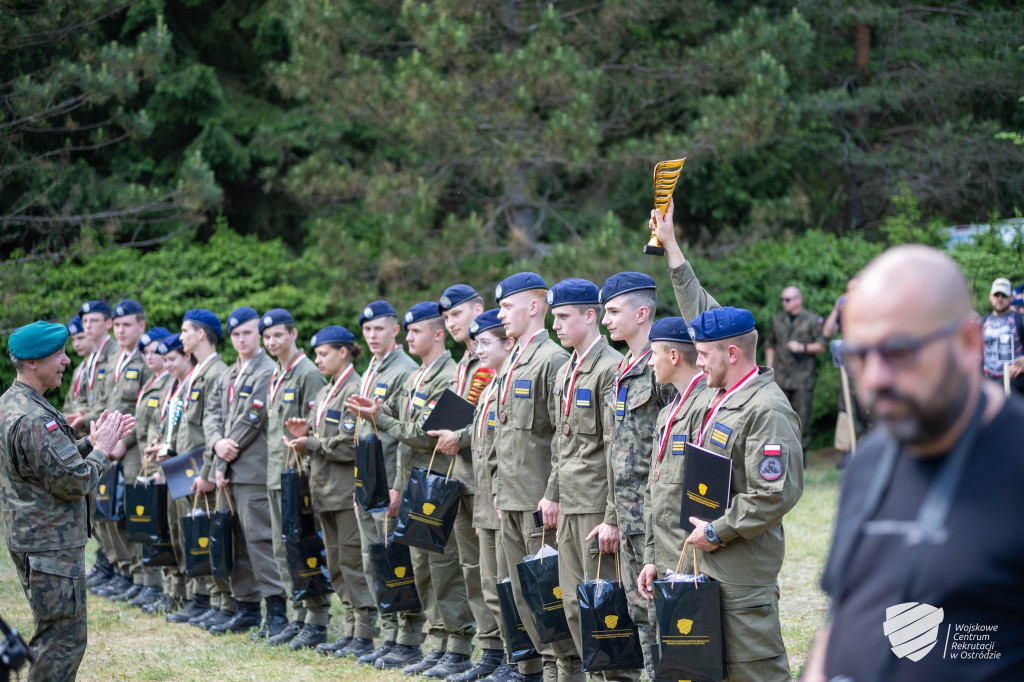 Uczniowie klasy mundurowej z Ostródy na podium