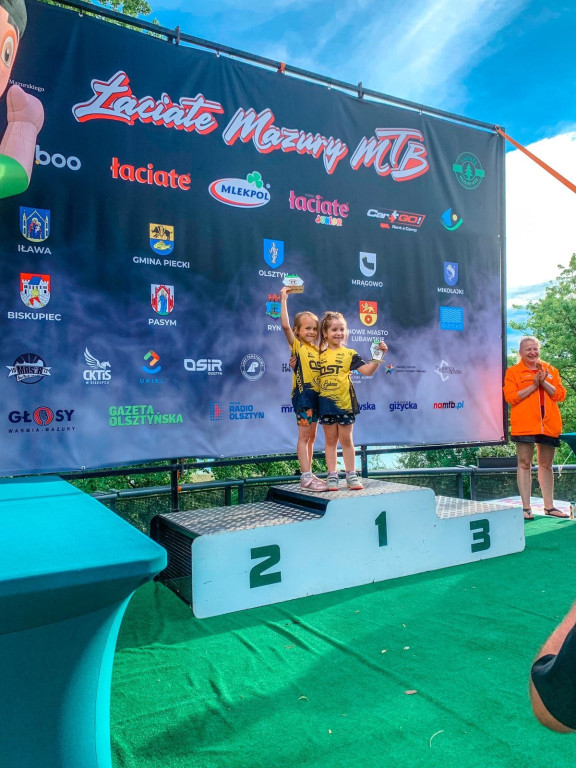 10 medali - to łup Ostróda Sport Team w Mrągowie