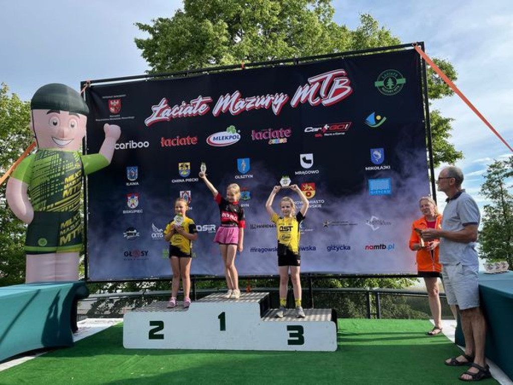 10 medali - to łup Ostróda Sport Team w Mrągowie