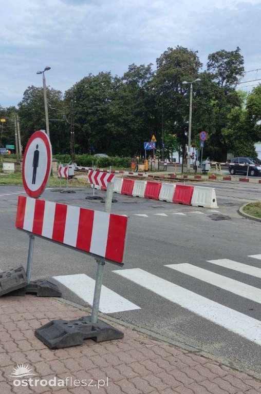 Zamknięto przejazd kolejowy w Ostródzie na ul...
