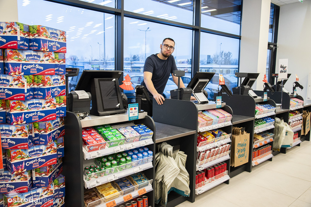 WIELKIE OTWARCIE SKLEPU DEALZ W OSTRÓDZIE (fotogaleria)