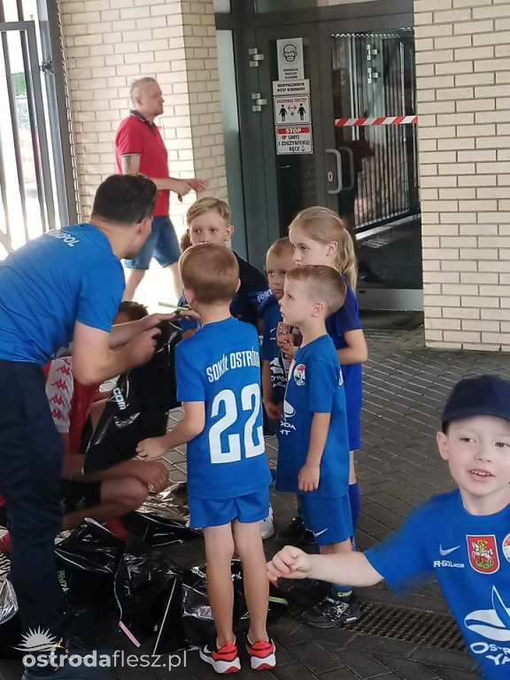 Najmłodsi piłkarze Sokoła zakończyli sezon (foto)