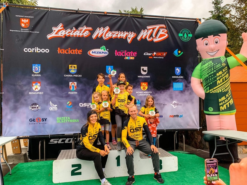 14 medali kolarzy Ostróda Sport Team w Mikołajkach