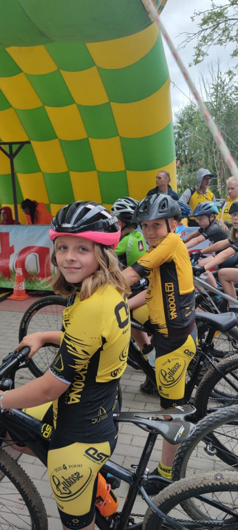 14 medali kolarzy Ostróda Sport Team w Mikołajkach