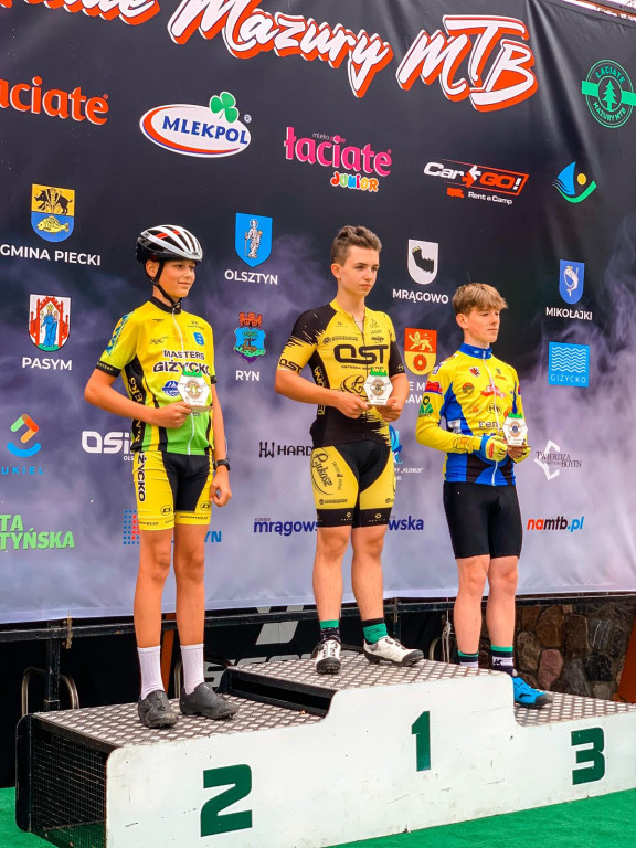 14 medali kolarzy Ostróda Sport Team w Mikołajkach