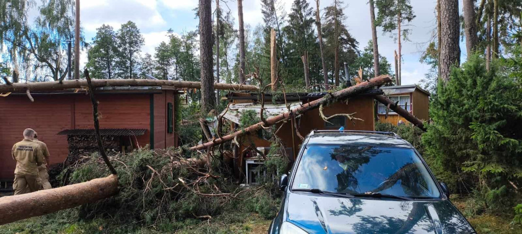 Przejście tornada nad Ośrodkiem Wypoczynkowym 