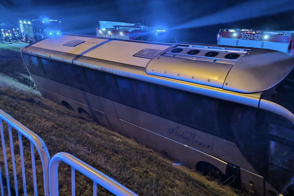 Autokar z dziećmi wjechał do rowu pod Olsztynkiem!