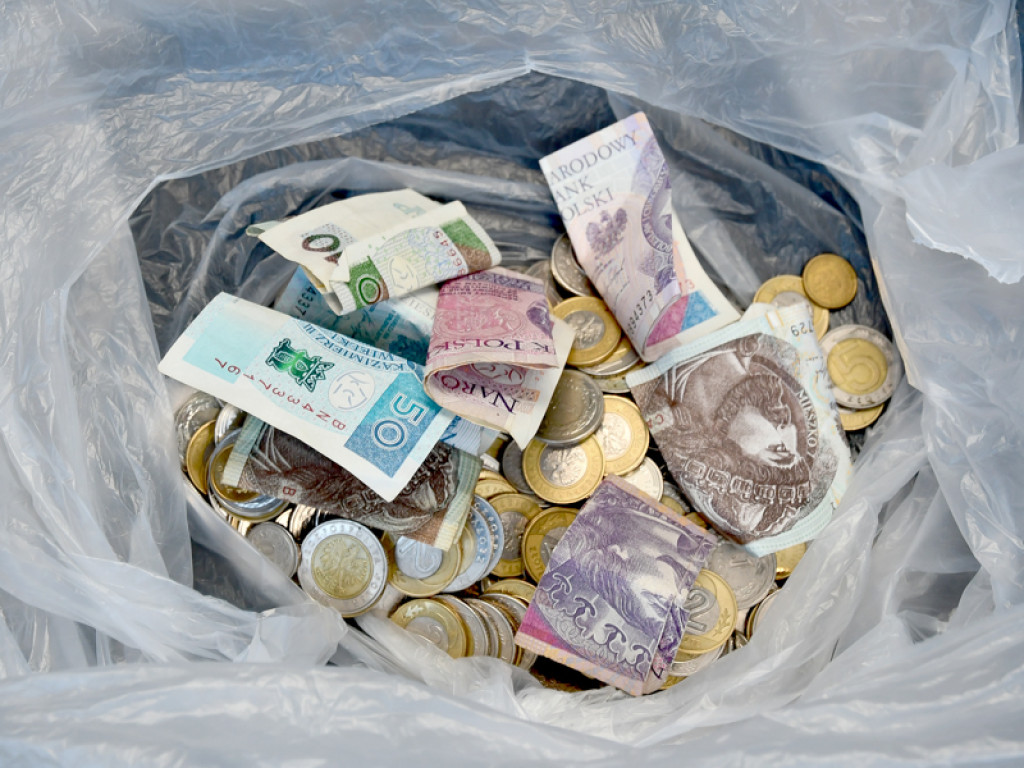 Miała być praca, a było zmuszanie do żebrania