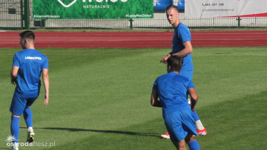 Sokół Ostróda przywozi 3 punkty z Biskupca! [FOTO]