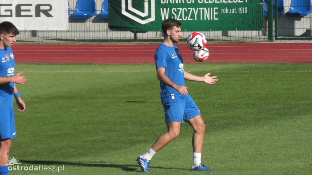 Sokół Ostróda przywozi 3 punkty z Biskupca! [FOTO]